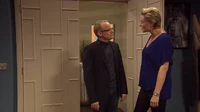 S24 E084 030