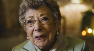 Click here to view more images from Seizoen 33: De familiereünie.