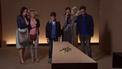 S24 E201 023.png (741 kB)