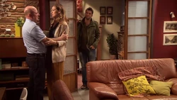 S24 E200 035