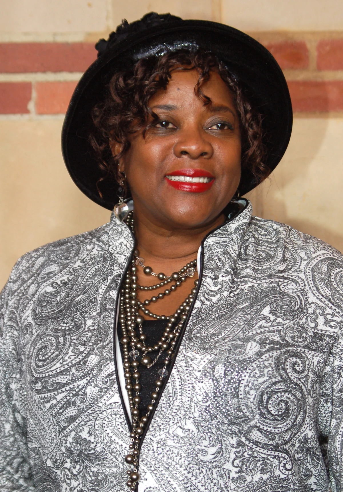 Loretta Devine | Family Reunion Wiki | Fandom