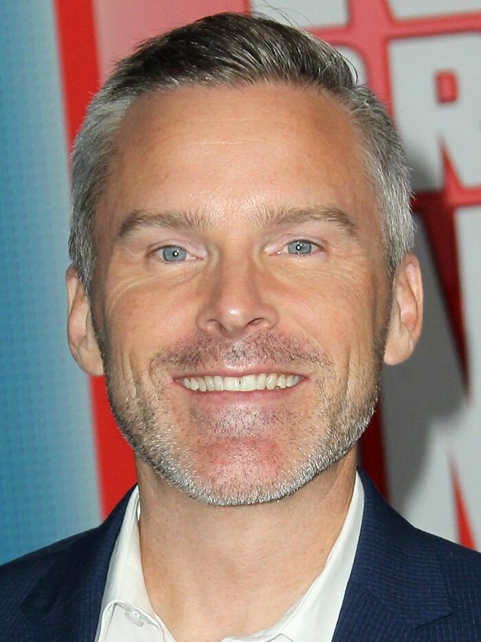 Roger Craig Smith | FamilyFun Wiki | Fandom