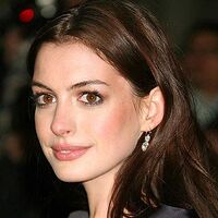 Anne hathaway2 400