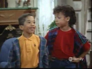 Vlcsnap-2014-09-10-23h37m59s122.png (496 KB)