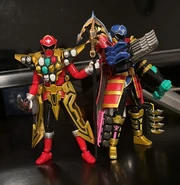 Super Megaforce Red Gold Mode and Super Megaforce Blue Skyship Battlizer Mode Team Up