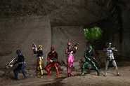 Gavan-VS-DekaRanger.jpg (366 KB) Captain Chaku and the Power Rangers S.P.D. Team Up