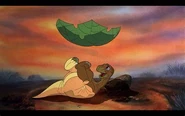 Littlefoot plays with treestar