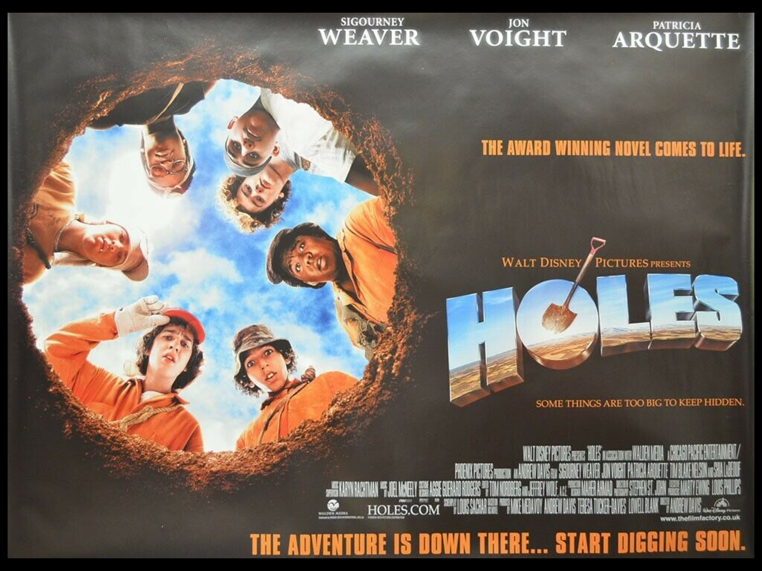 Holes the Movie - Louis Sachar  Holes movie, Holes disney, Movies