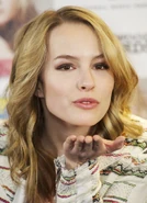 Bridgit-mendler-photocall-hello-my-name-is-04.jpg (161 KB) Sierra Snell