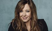 Allison-Janney-2014.jpg