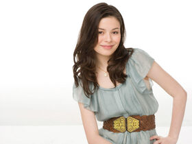 Miranda-Cosgrove-miranda-cosgrove-32679818-1600-1200.jpg