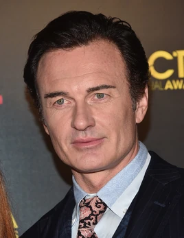 Julian McMahon