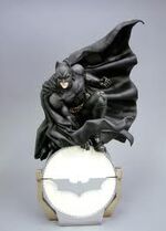 BatmanStatue