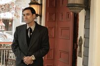 4x01Thurman.jpg (73 KB)