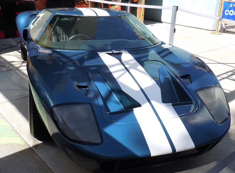 https://static.wikia.nocookie.net/fastandfurious/images/8/84/Ford_GT40.jpg/revision/latest?cb=20140126132515&path-prefix=fr