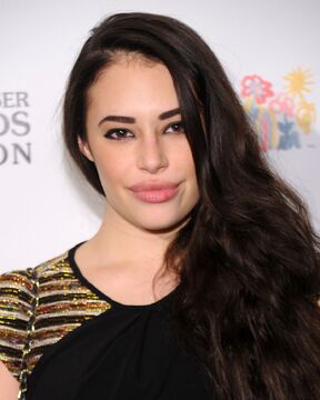 Chloe Bridges | Fav-TV Wiki | Fandom