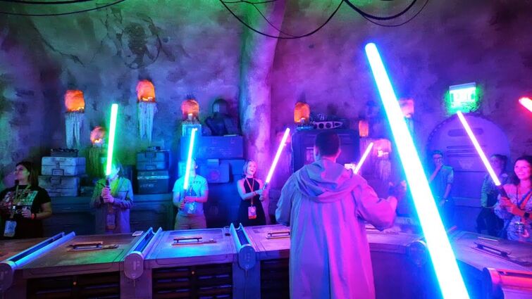Lightsaber Belt Clip Star Wars Galaxy's Edge Disney Parks Savi’s Workshop 