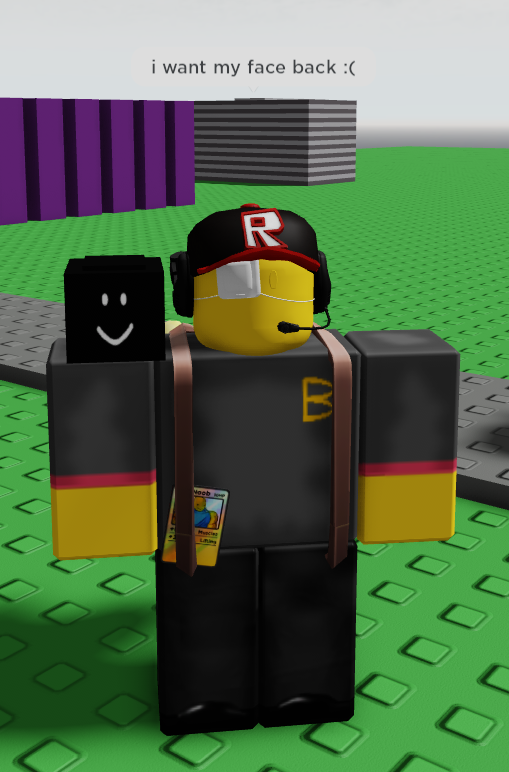 I made the roblox man face, code is 521WDWY if y'all want it : r