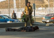 Fear-the-walking-dead-episode-215-nick-dillane-2-935.jpg (130 KB) Nick at the boarder between the U.S. and Mexico