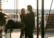 170228-ftwd-hp-lg.jpg (49 KB) Kim Dickens as Madison Clark, Cliff Curtis as Travis Manawa - Fear the Walking Dead Season 3, Episode 1 - Photo Credit: Michael Desmond/AMC