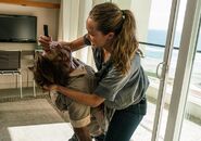 Fear-the-walking-dead-episode-210-alicia-debnam-carey-3-935