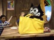 FelixtheCatLiveMagicBag.jpg (143 KB) The Magic Bag in the 1975 tv show, as seen in Writing in the Sand