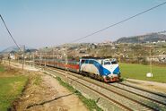 La 333-101 remolcando un Talgo III en Villabona (Guipúzcoa)