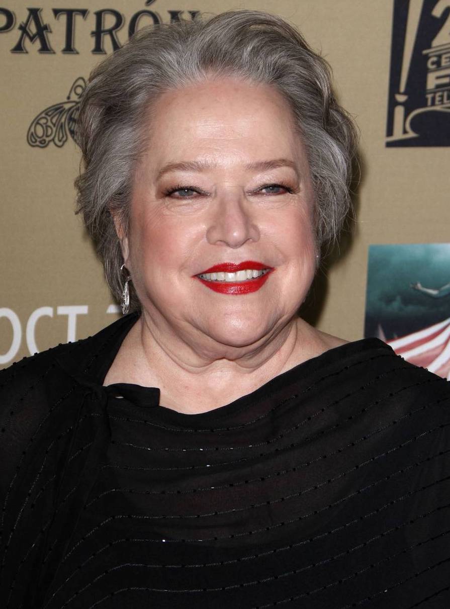 Kathy Bates as Belle Noir : r/AmericanHorrorStory