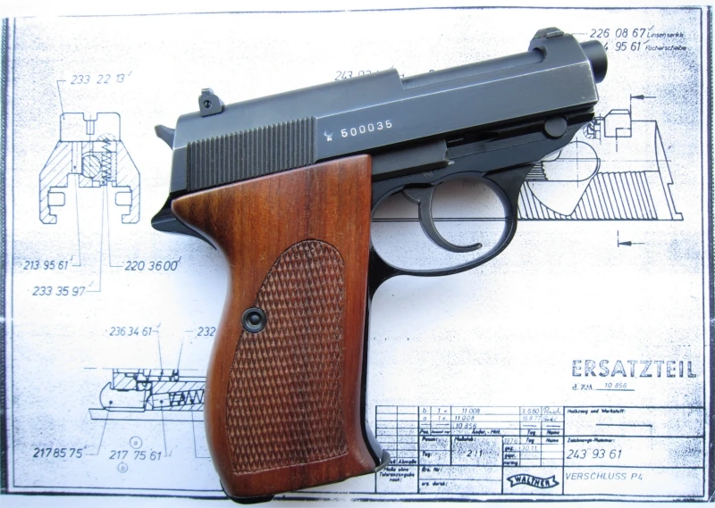 Walther P38 | Forgotten Hope Secret Weapon Wiki | Fandom