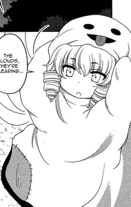 Luna vestida de fantasma