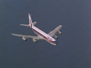 Boeing 707 of Flight 282