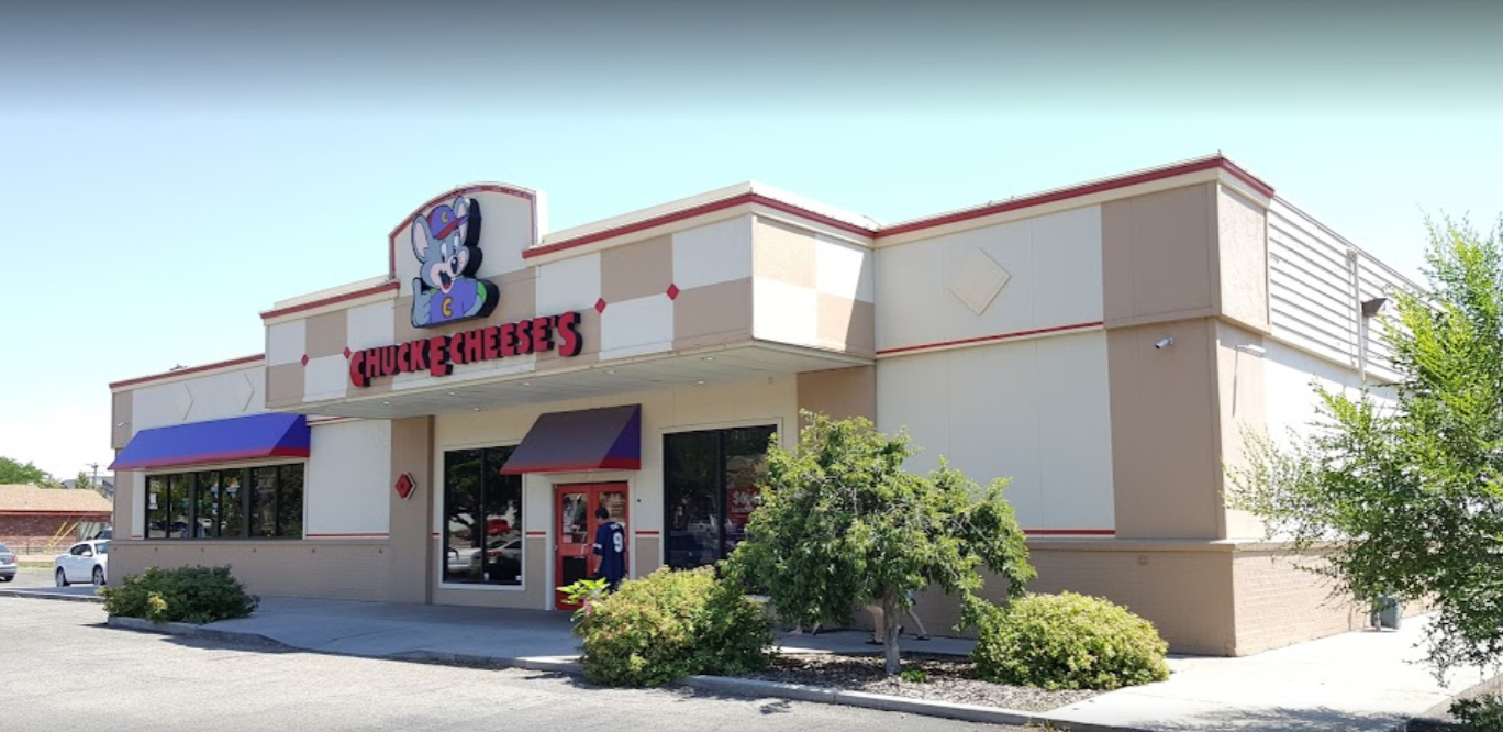 Chuck E Cheese's