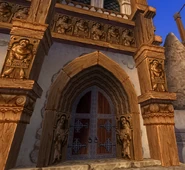 Raziel on Nostra Damus' facade.