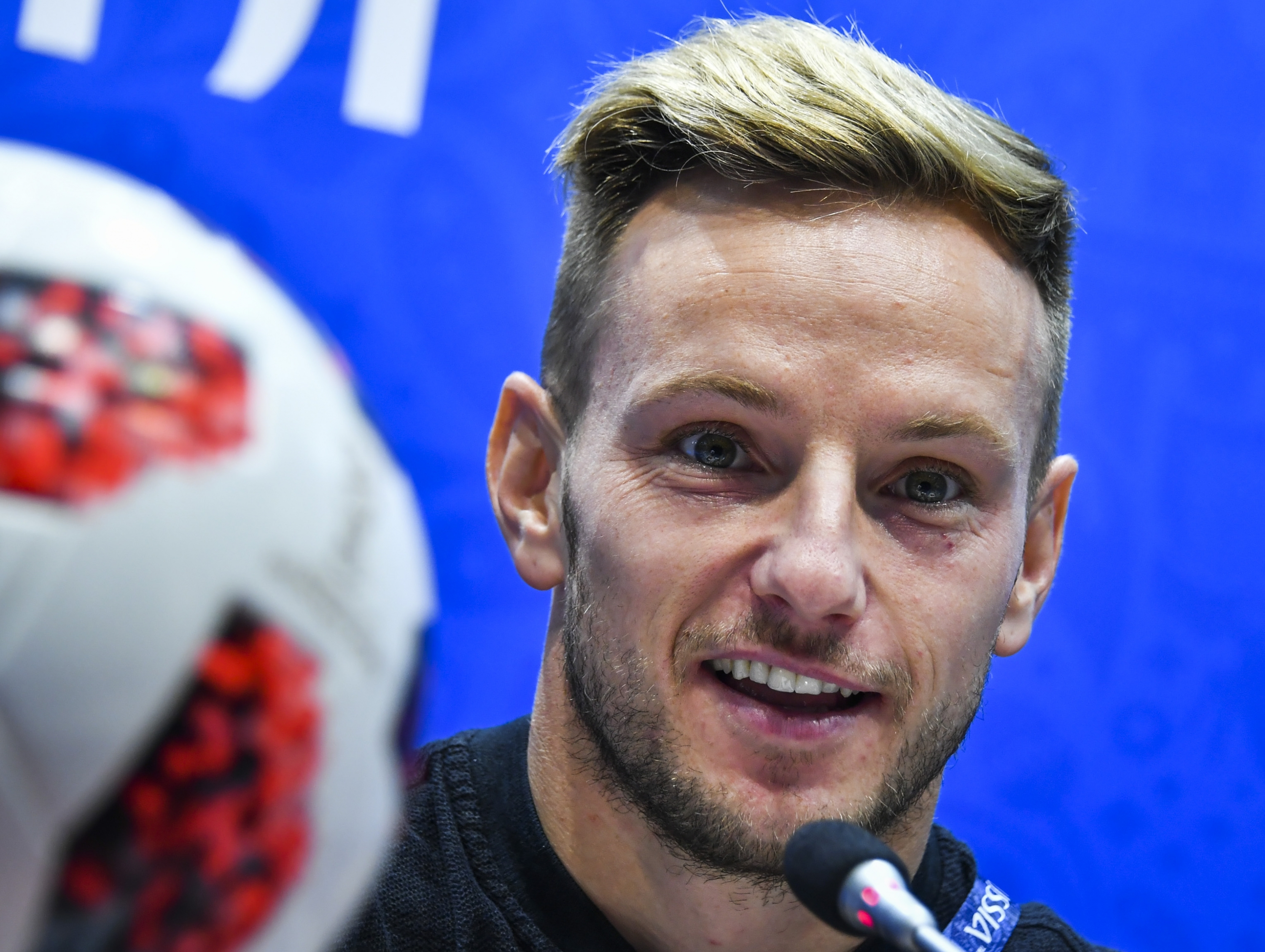 Inter Milan 'haggle over £30million transfer for Barcelona midfielder Ivan  Rakitic' | Daily Mail Online