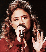 Tumblr mff6lqTwX71rj87dao7 r1 250.gif