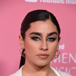 Lauren jauregui piercing best sale