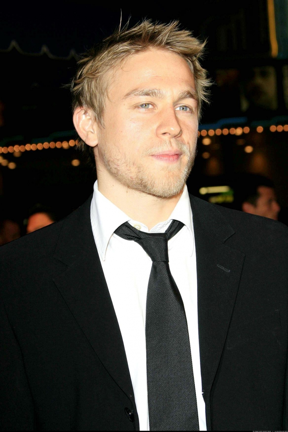 Charlie Hunnam Brasil