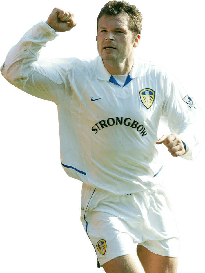 PA PHOTOS/AAP - UK USE ONLY : Australian soccer star Mark Viduka puts in a  solo effort for his English Club Leeds United in a friendly International  against Chilean Club team Colo