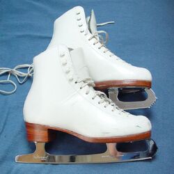 Figure-skates-1