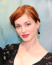 Christina Hendricks @ BE booth