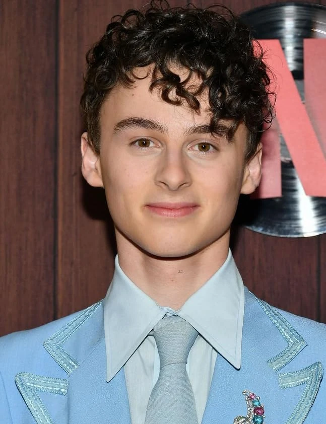 Wyatt Oleff | Moviepedia | Fandom