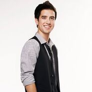 Logan Henderson