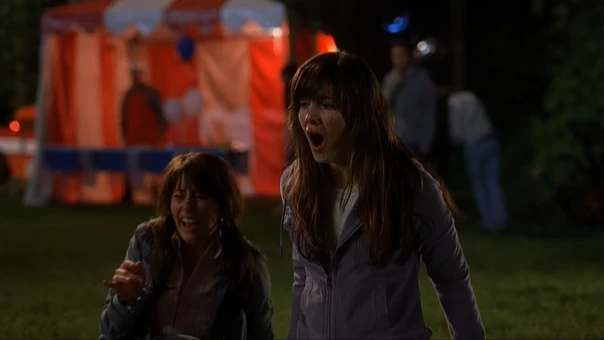 destino final 3 wendy y kevin se besan