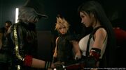 Tifa cheers Leslie from FFVII Remake