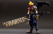 Фигурка Клауда Play Arts по Kingdom Hearts.