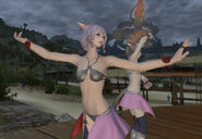 K'lyhia dressing as a dancing girl in Final Fantasy XIV.