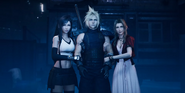 Тифа, Клауд и Аэрис собираются идти по кладбищу поездов в Final Fantasy VII Remake.