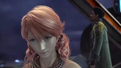 Vanille versteckt ihre Tränen vor Sazh