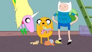 Adventure-Time-Jake-The-Dad-05-600x337