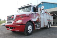 2006 Freightliner Columbia / 1996 Superior / 2013 Héloc 